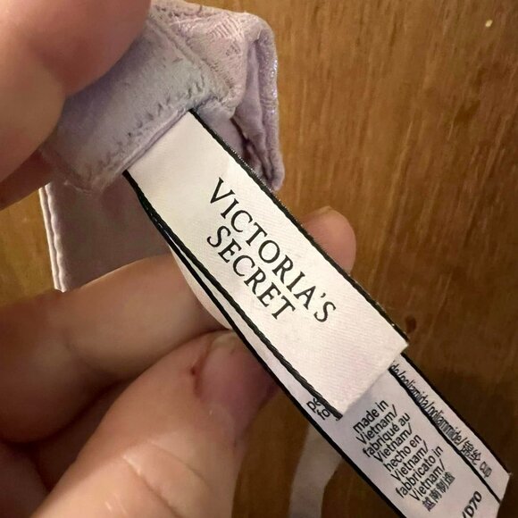 Size 32D - Victoria's Secret - Pale Pink Lace Covered Perfect Shape Bra - Picture 2 of 6